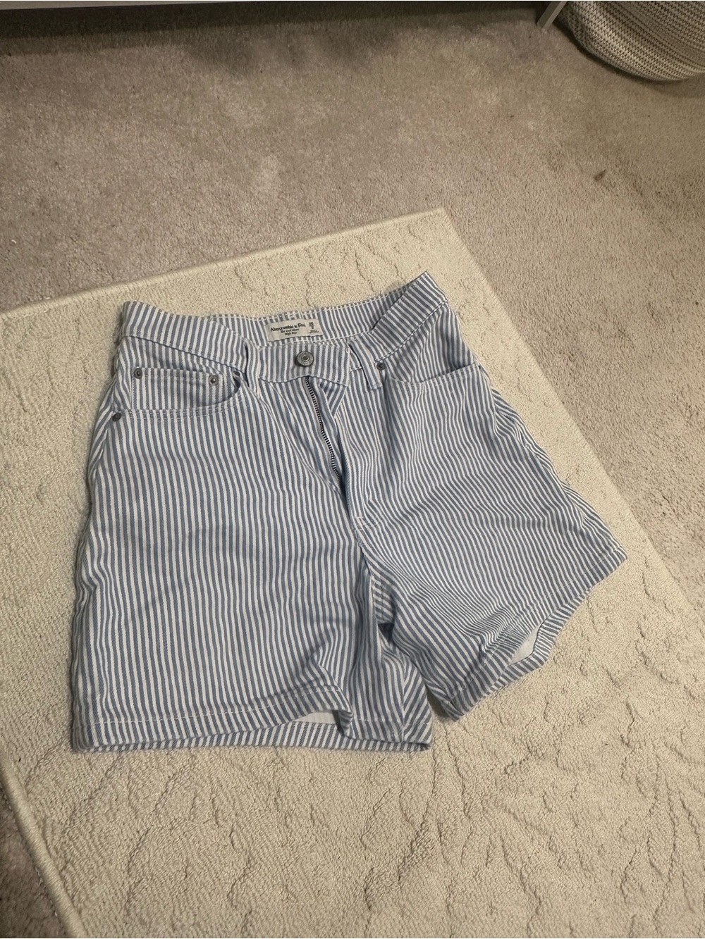 Abercrombie Dad Shorts Curve Love 26  - Light Blue/White stripes